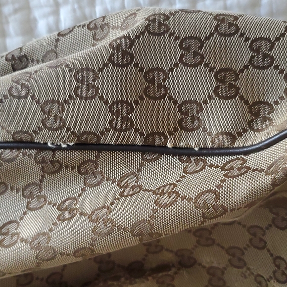 Gucci LG Sukey Bag, with Dust Cover in Original GG Canvas - Picture 4 of 9